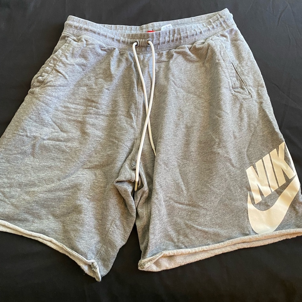 nike sweatshirts. Size XXL